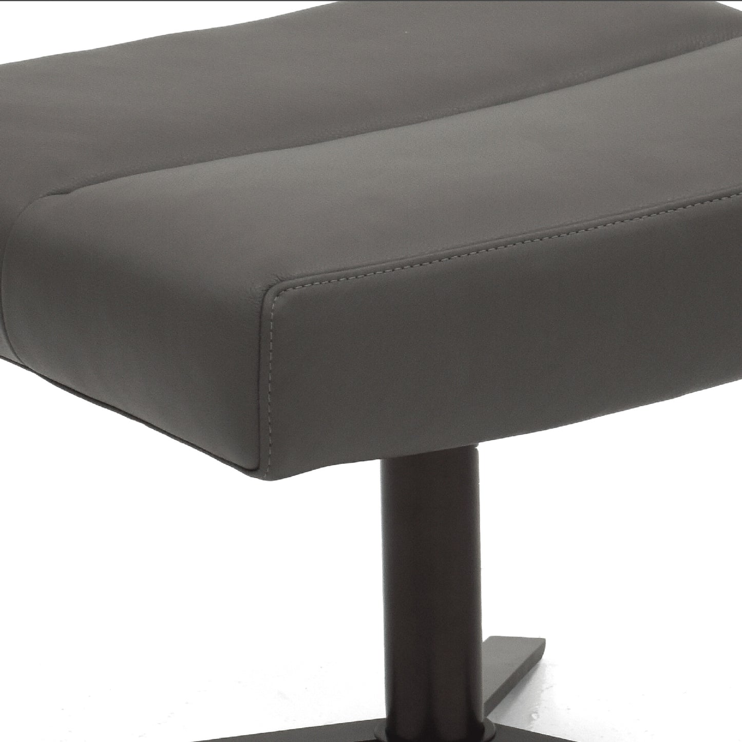 Cirrus Comfort Air Chair & Ottoman - Star Base