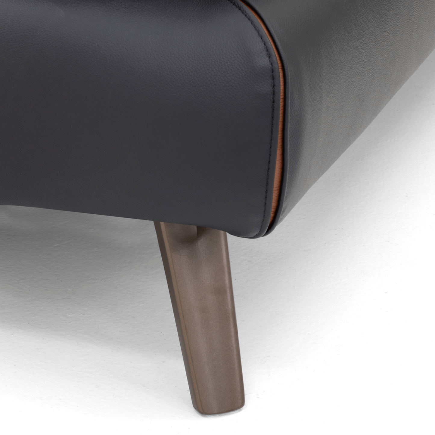 Cuff Hi King Bed - Black