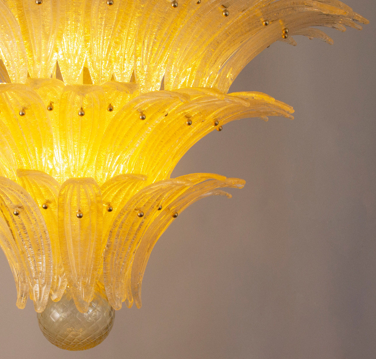 Palmette Murano Chandelier with leaves