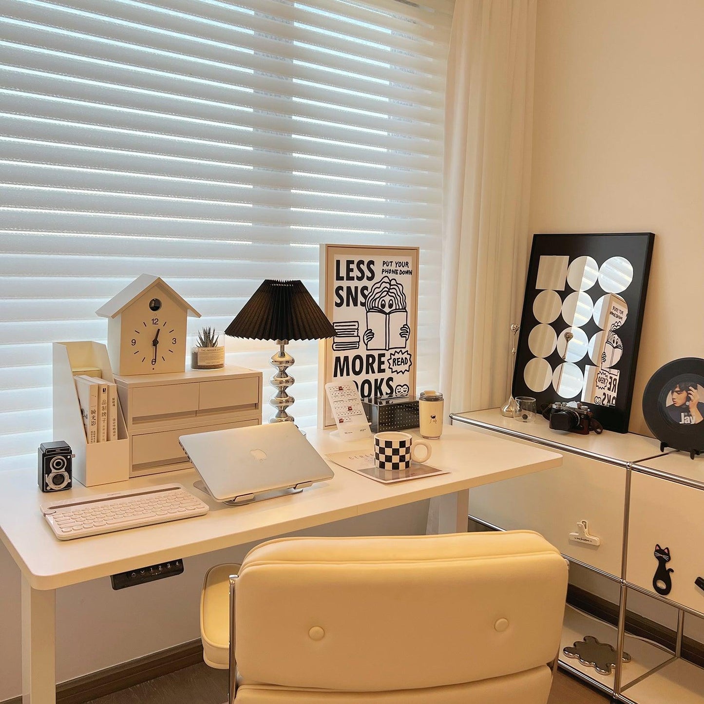 Aleisha Pleated Side table lamp Table Lamp