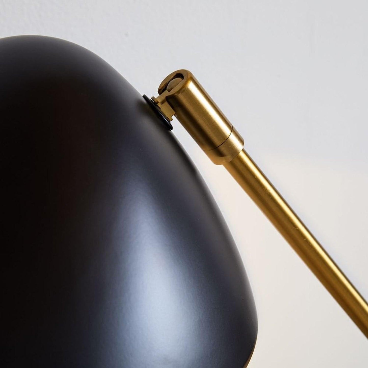 Curvilinear Mid-Century Nightstand lamp Table Lamp
