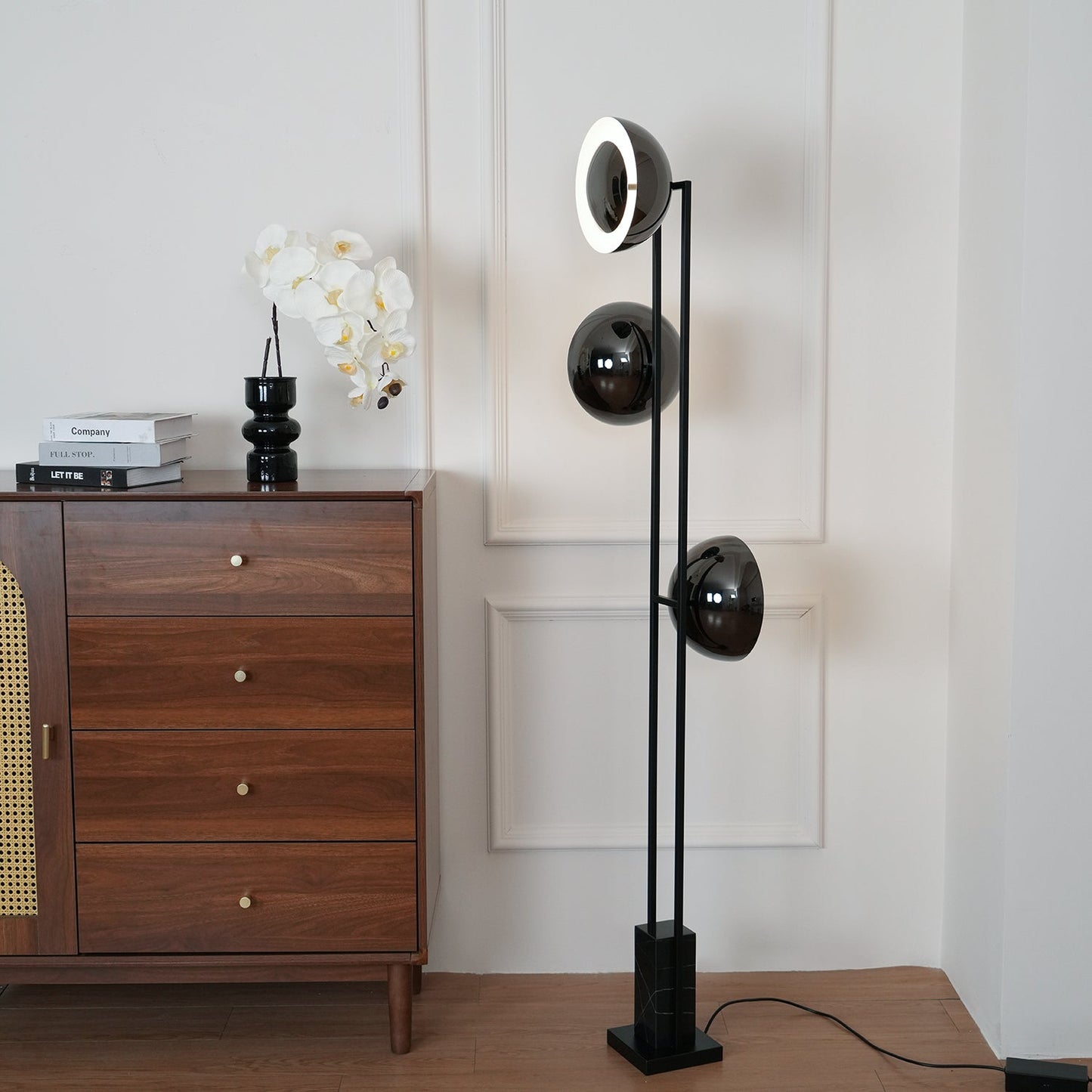 O3 Accent Lamp Floor Lamp