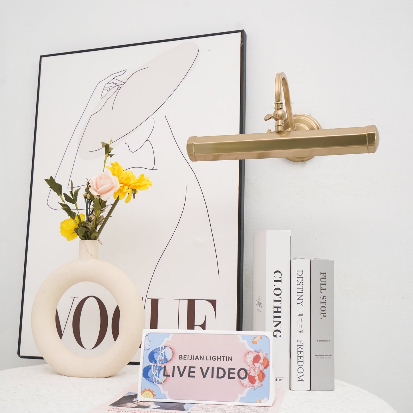 Pacific Wall light Wall Lamp