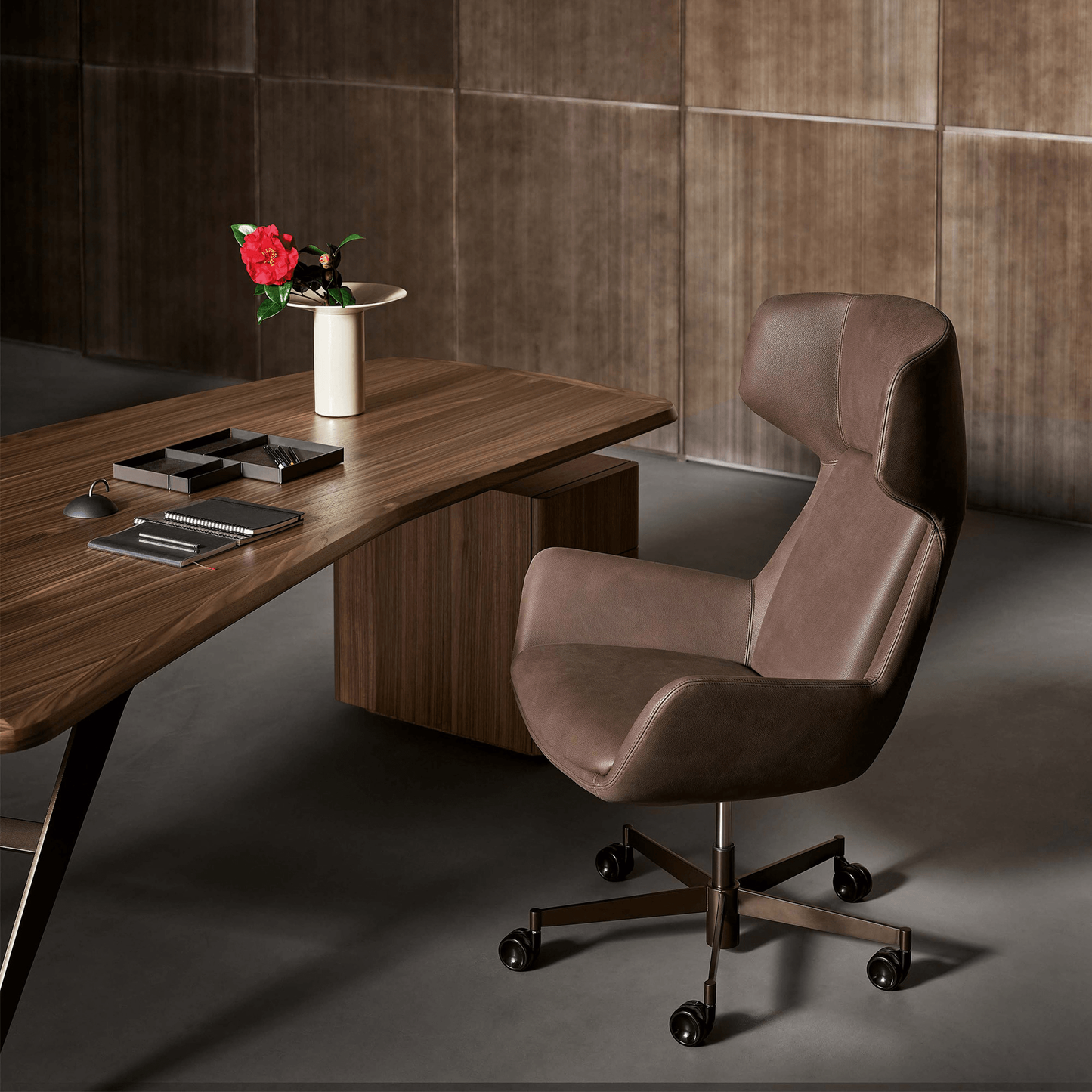 Newton Executive Chair