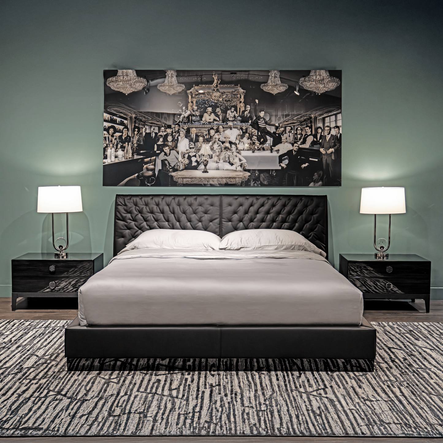 Solo King Bed - Black