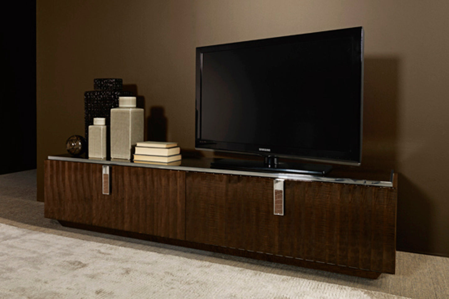 Red Carpet TV Unit