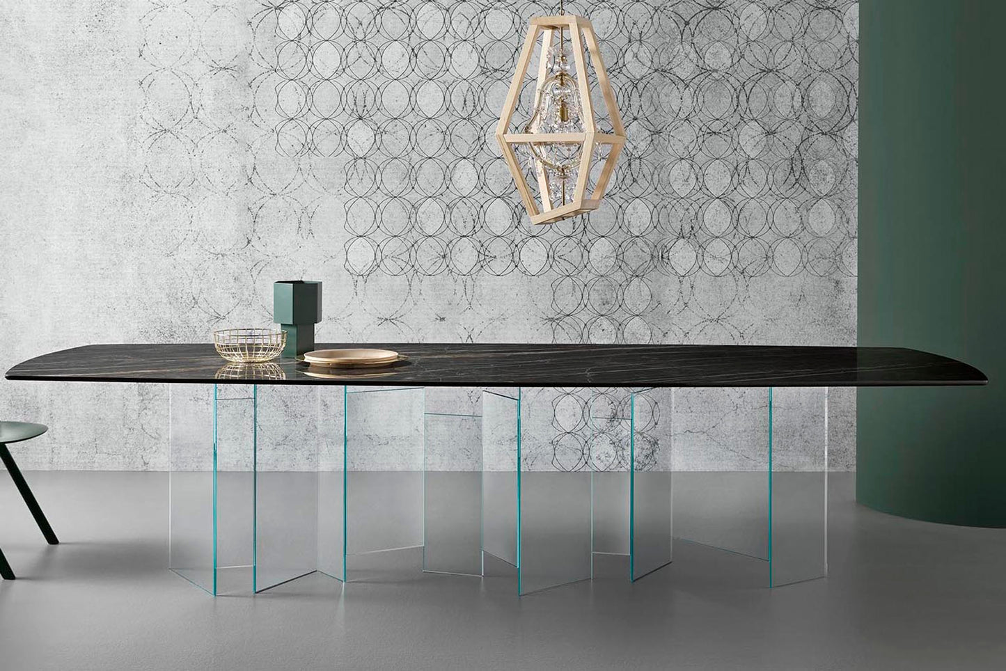 Metropolis Dining Table