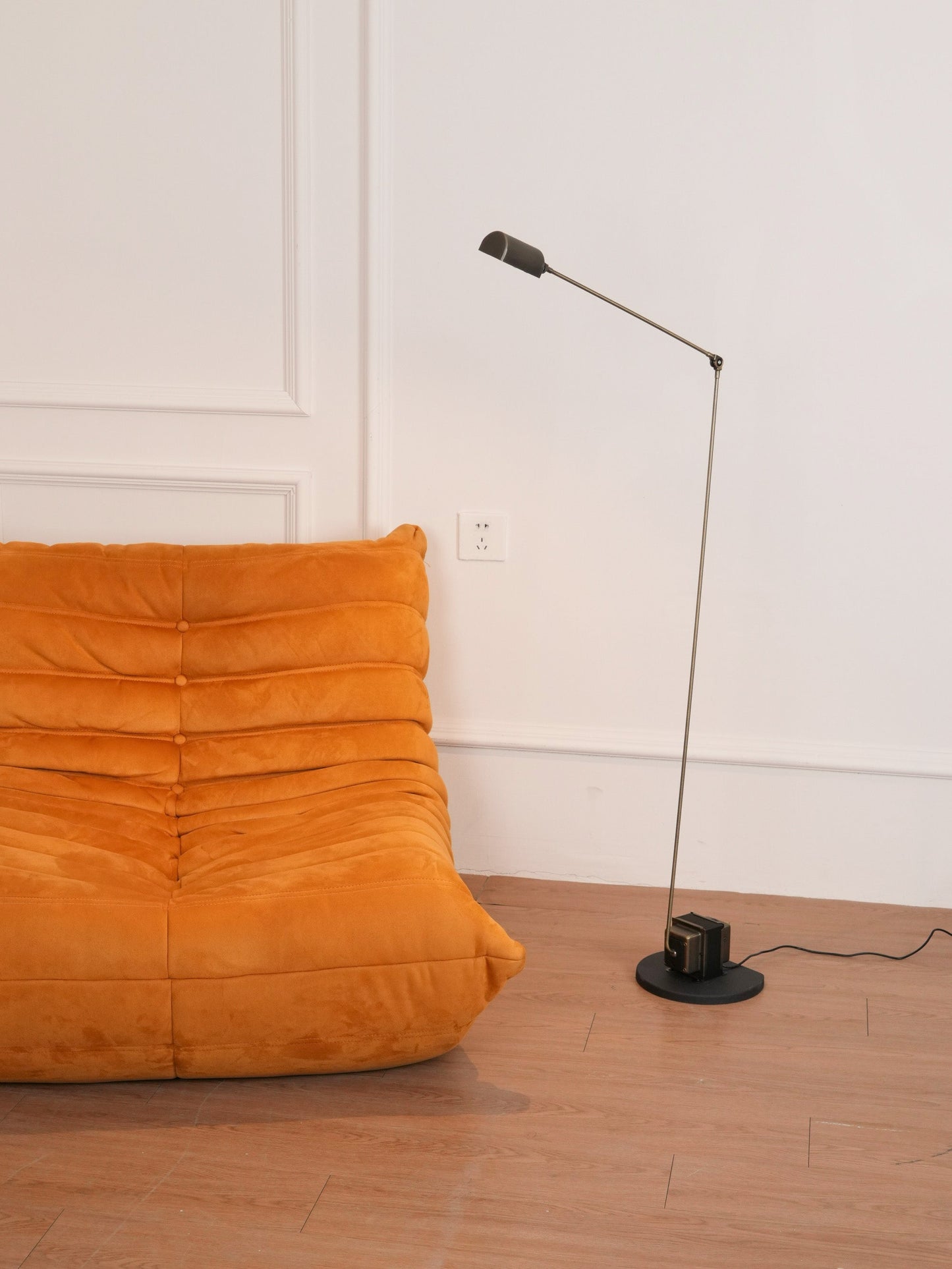 Dynamo Free-standing Lamp Floor Lamp