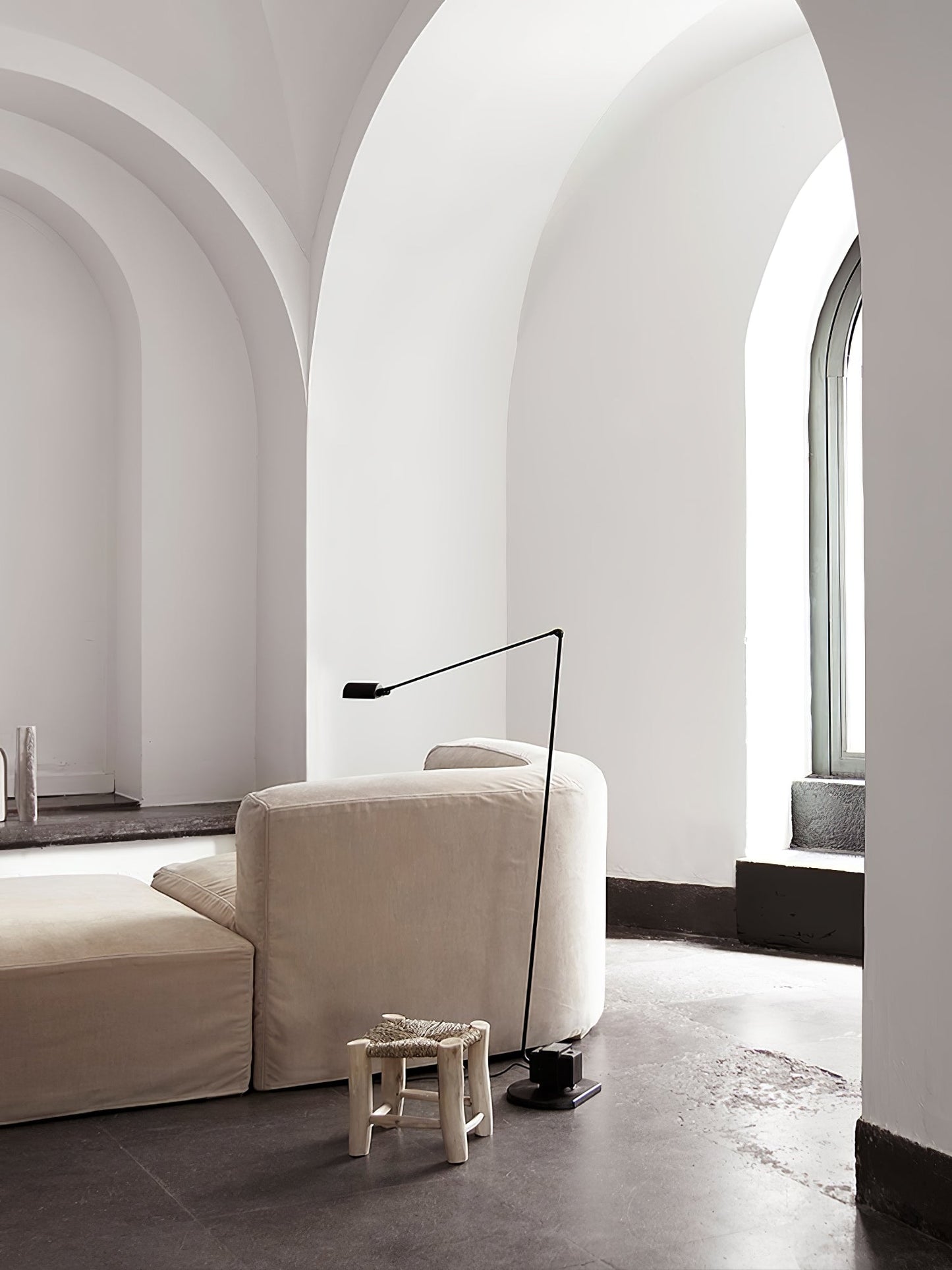 Dynamo Free-standing Lamp Floor Lamp