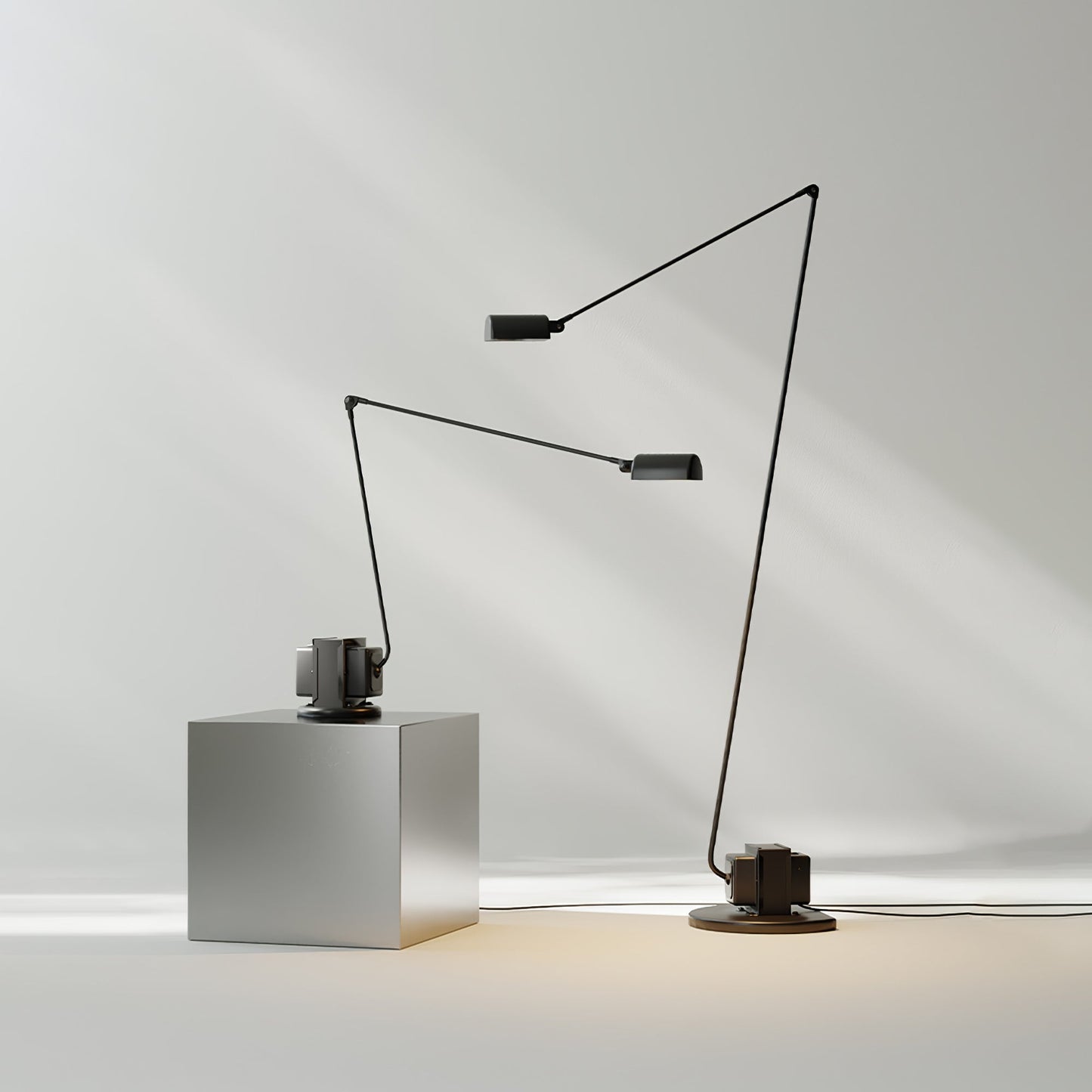 Dynamo Free-standing Lamp Floor Lamp