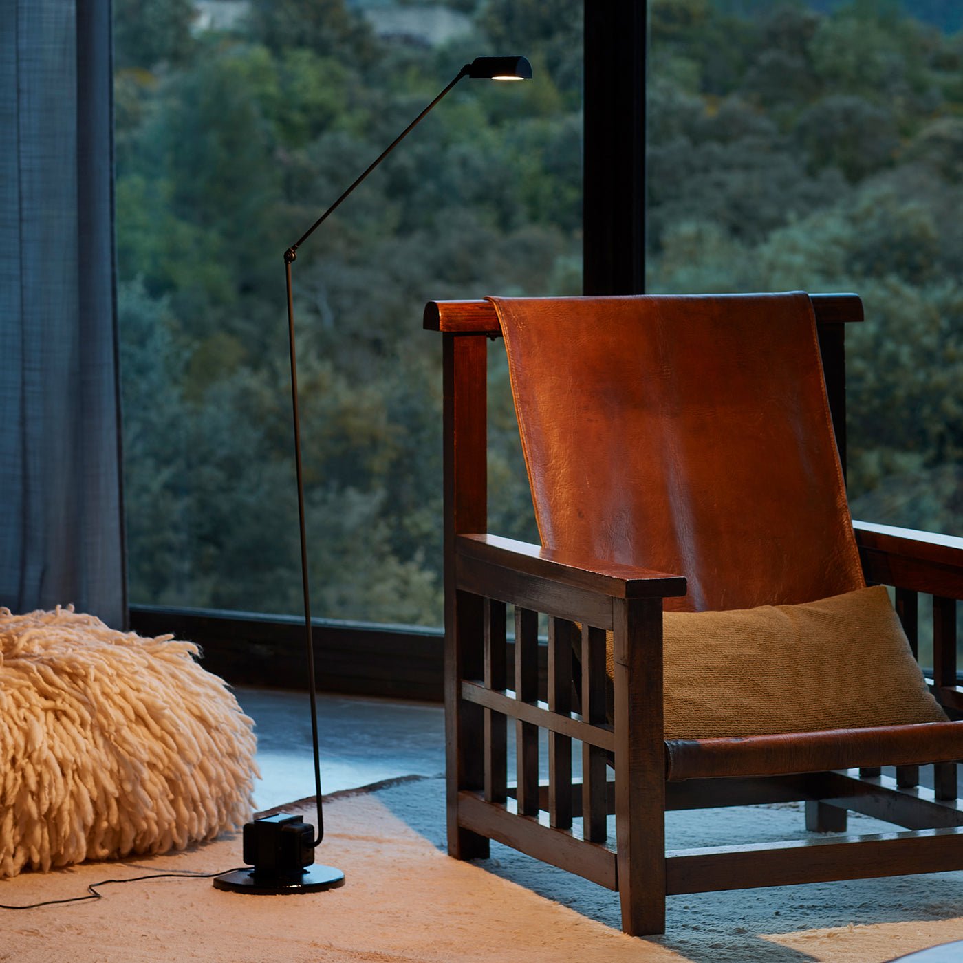 Dynamo Free-standing Lamp Floor Lamp