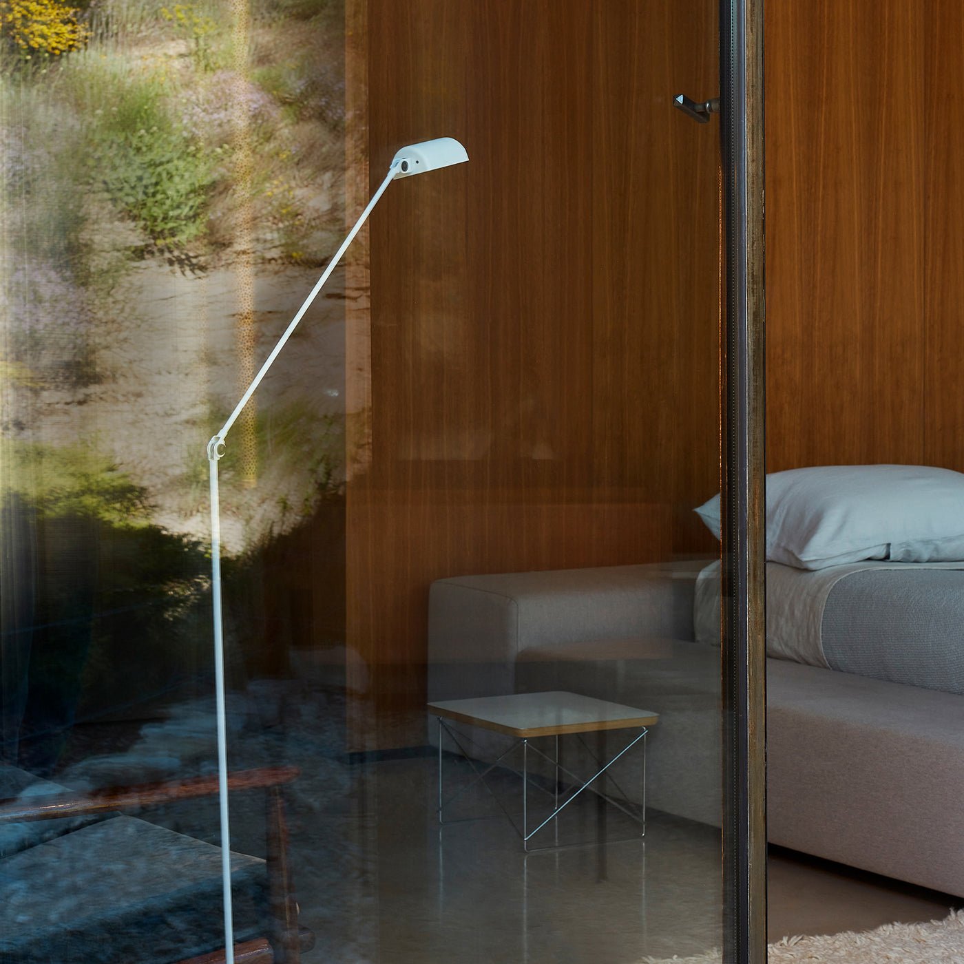 Dynamo Free-standing Lamp Floor Lamp