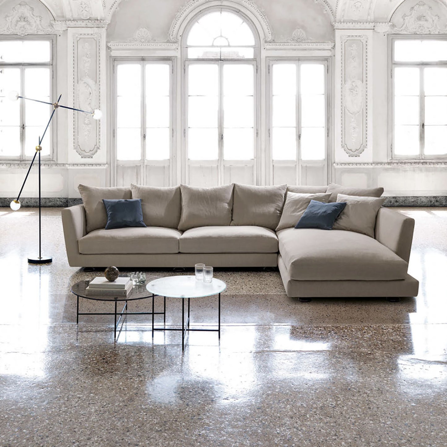 Lov Elegance Sectional