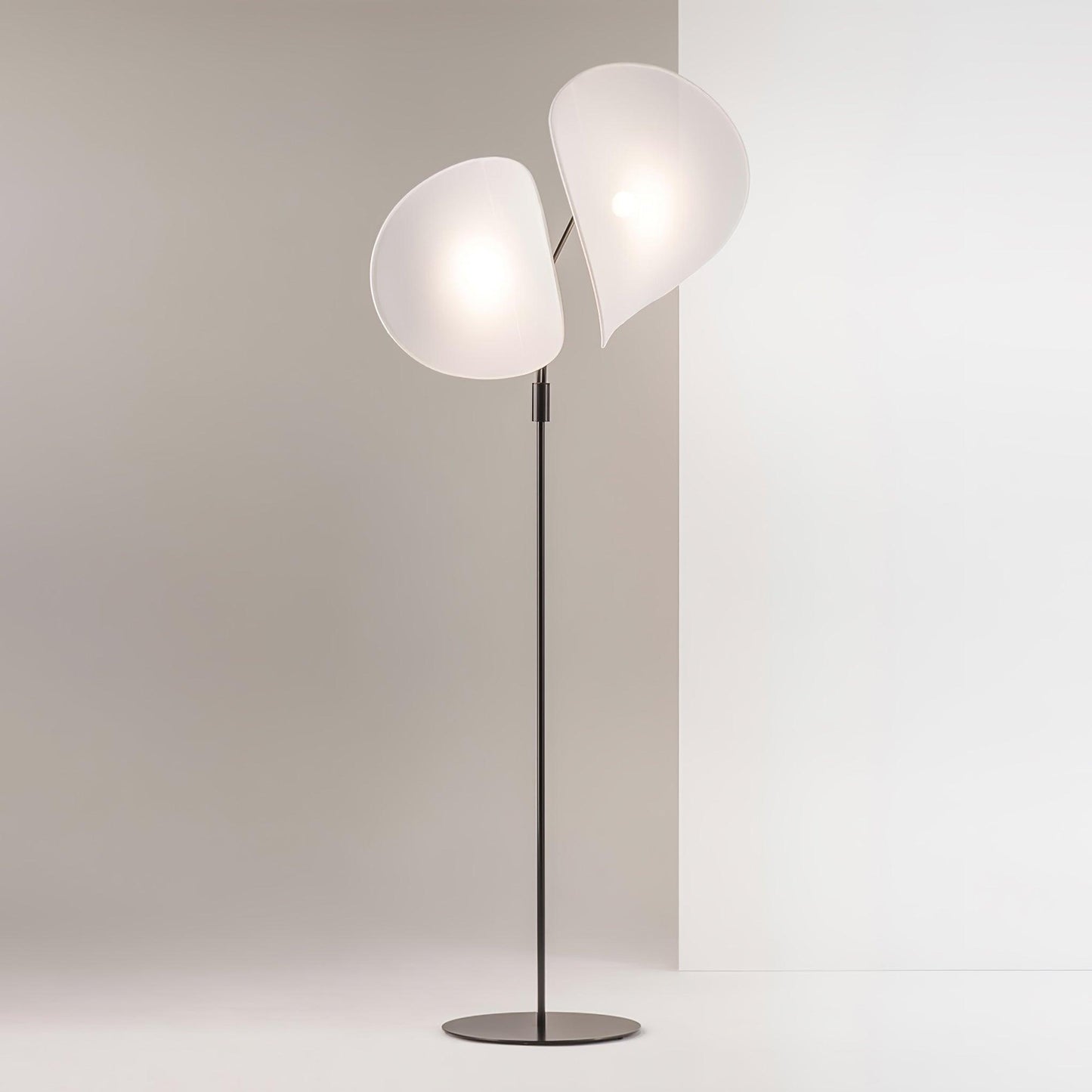 Manta Free-standing Lamp Floor Lamp