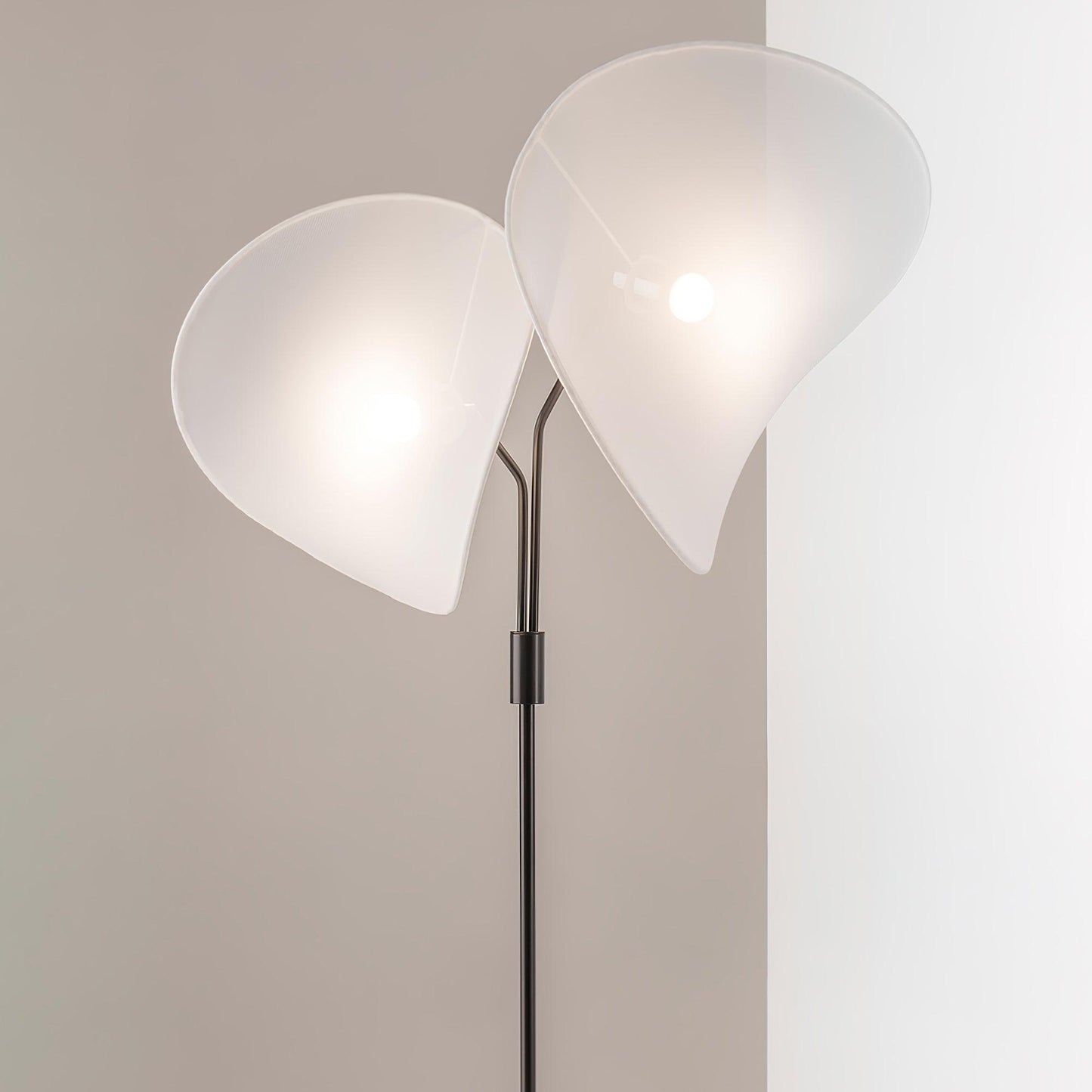 Manta Free-standing Lamp Floor Lamp