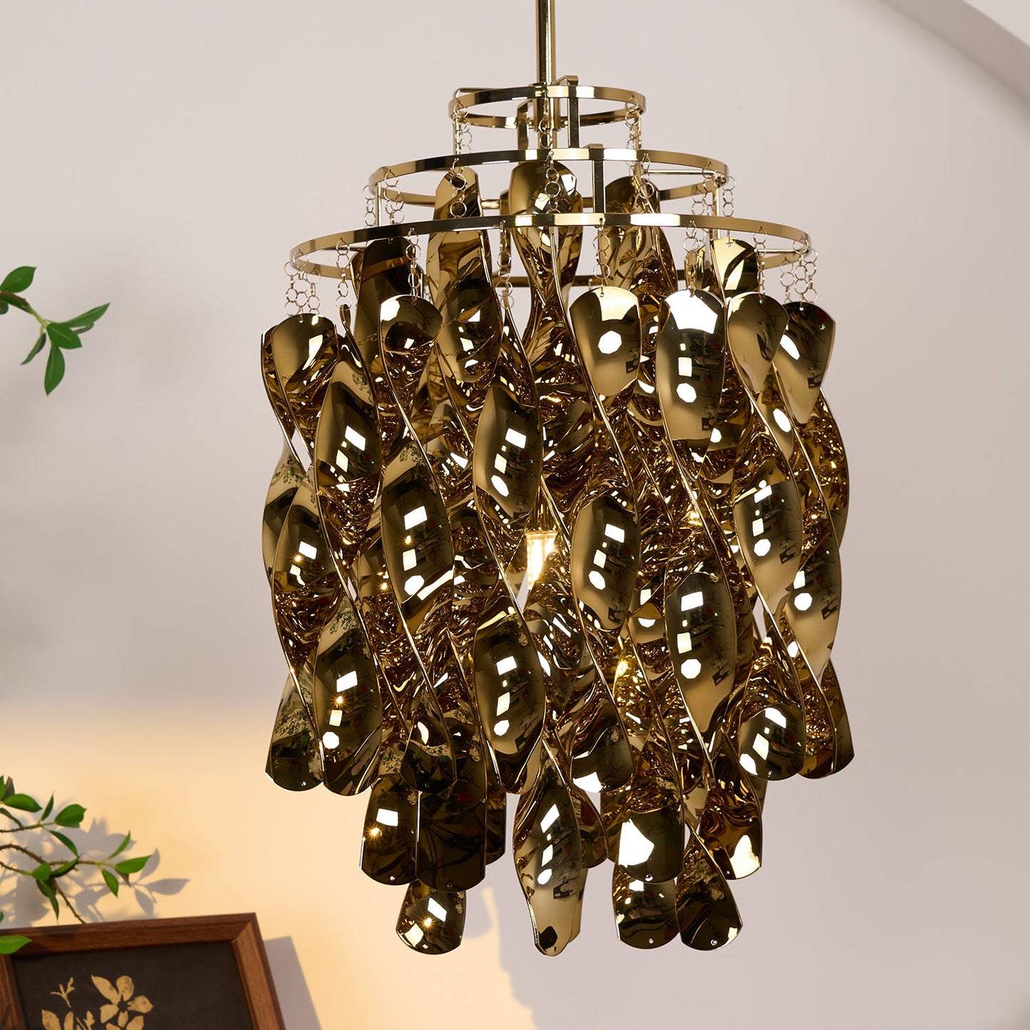 Maris Spiral Houselight Pendant Lamp