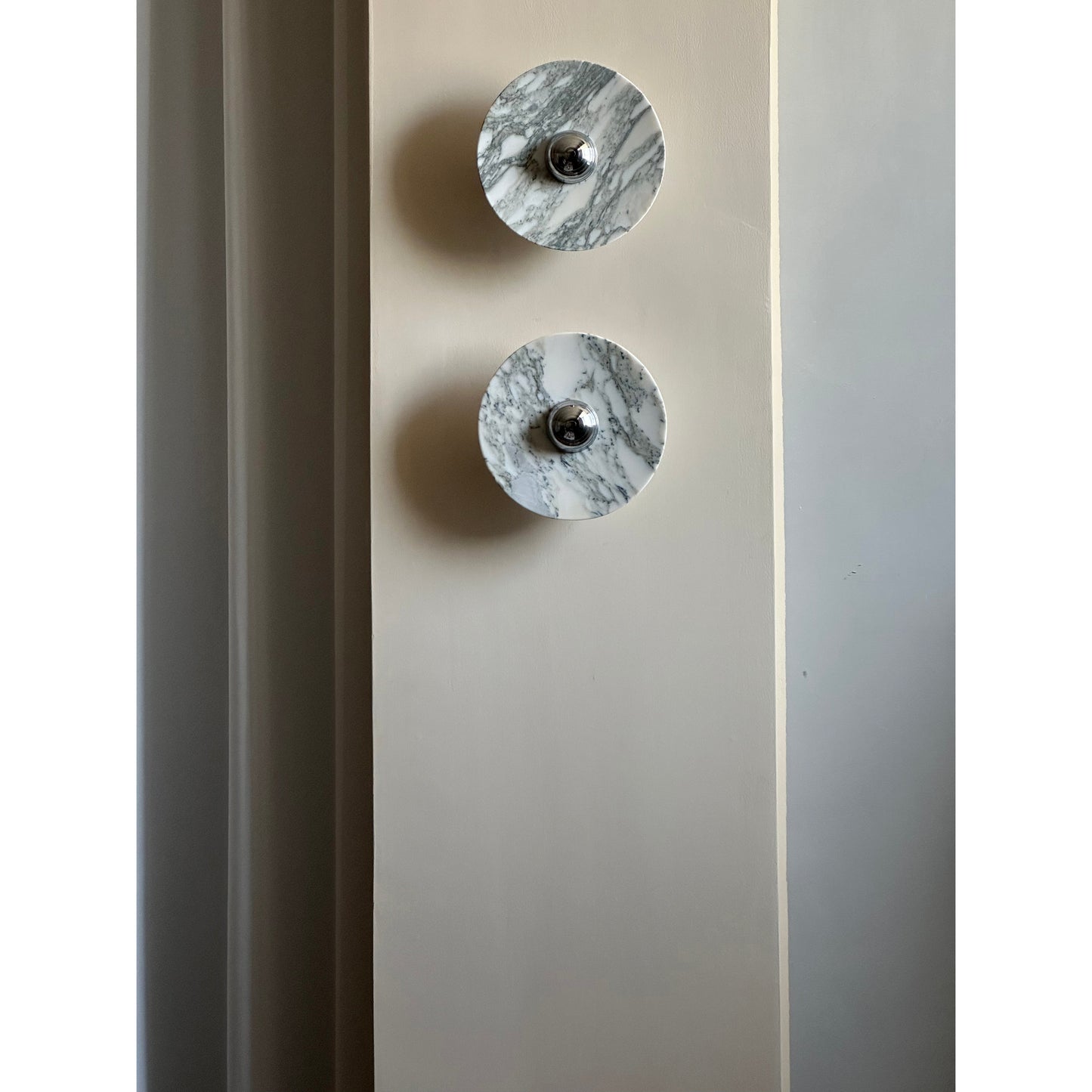 Messier Marble Rechargeable Wall-mounted light Wall Lamp