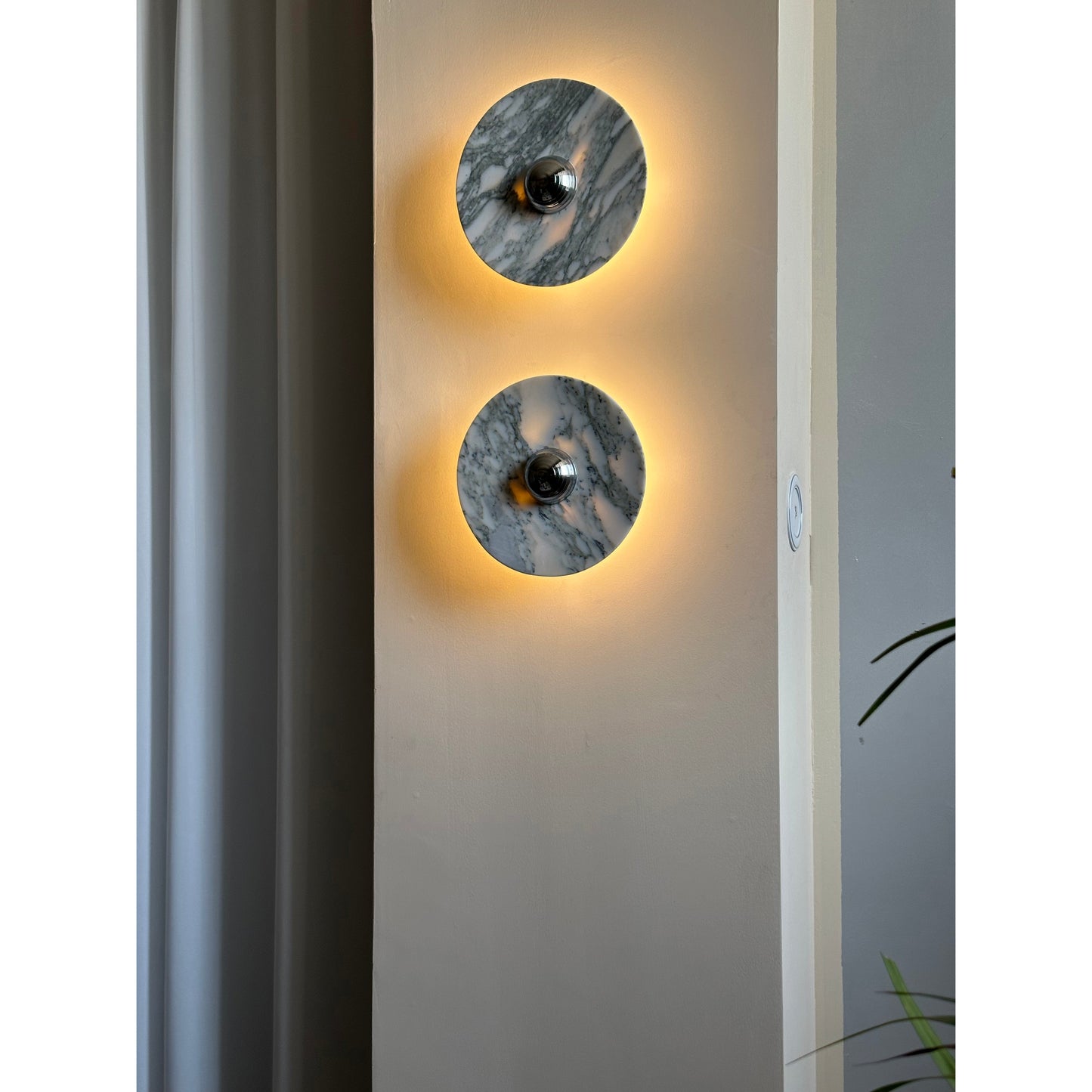 Messier Marble Rechargeable Wall-mounted light Wall Lamp