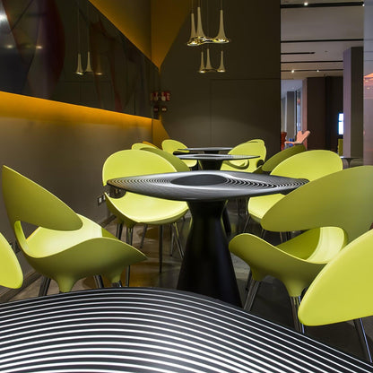 Nafir Droplight Pendant Light