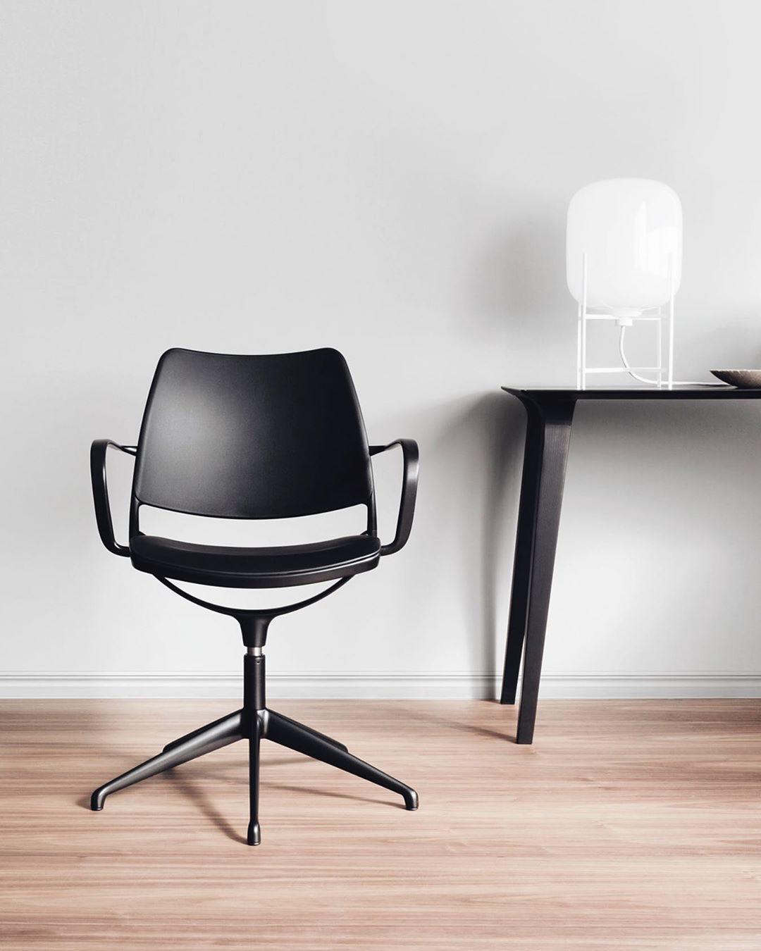 Oda Accent lamp Table Lamp