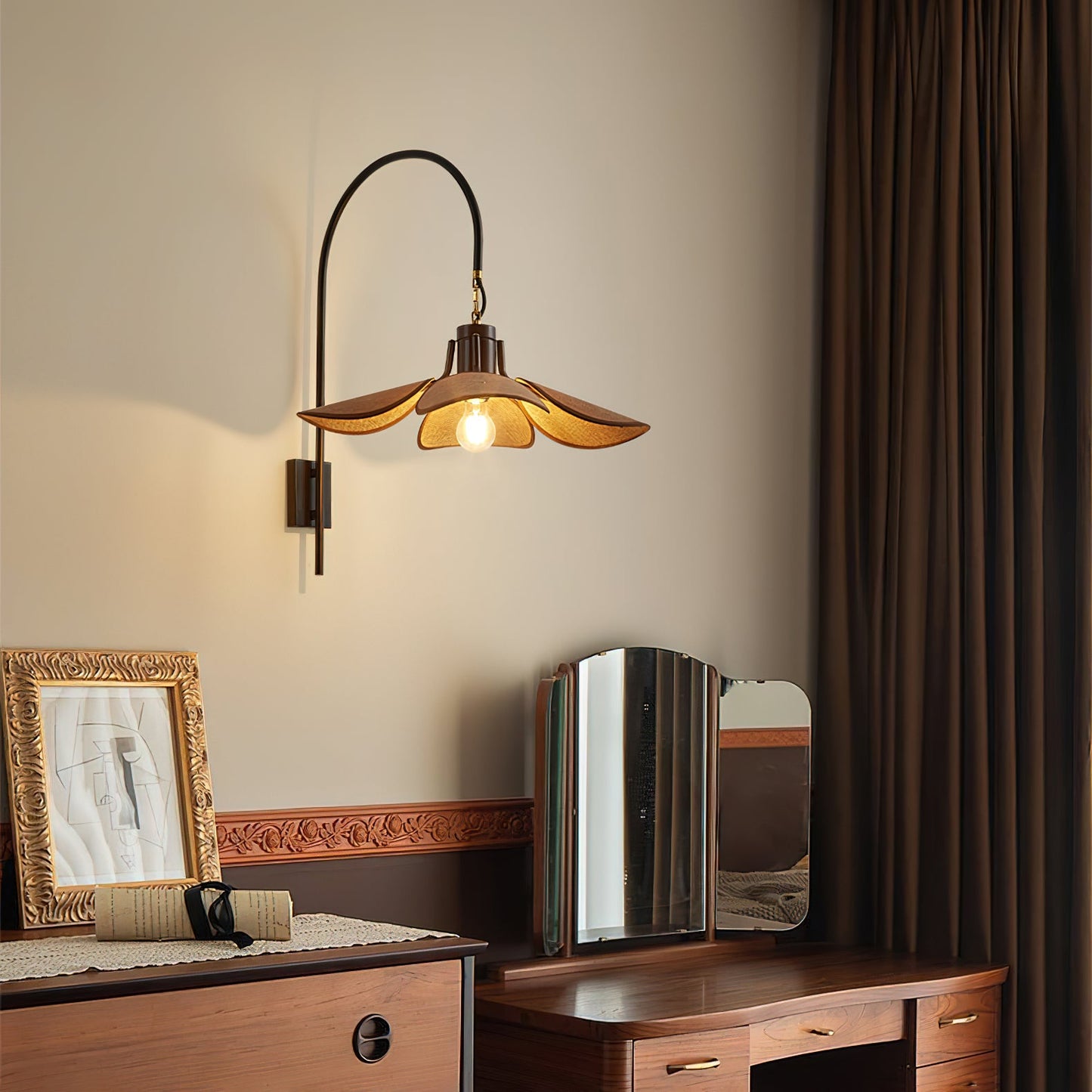 Petal Bloom Bracket light Wall Lamp