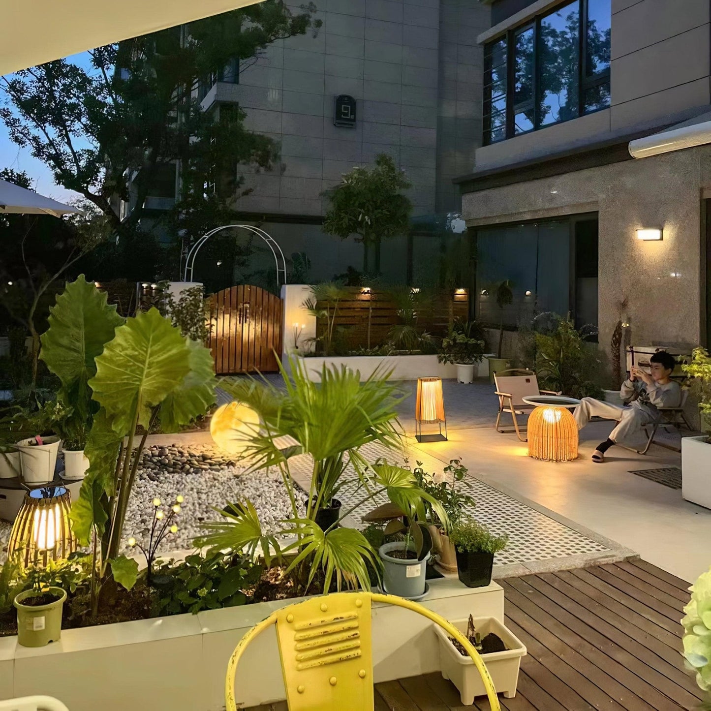 Plastic Rattan Architectural light Outdoor Post Light