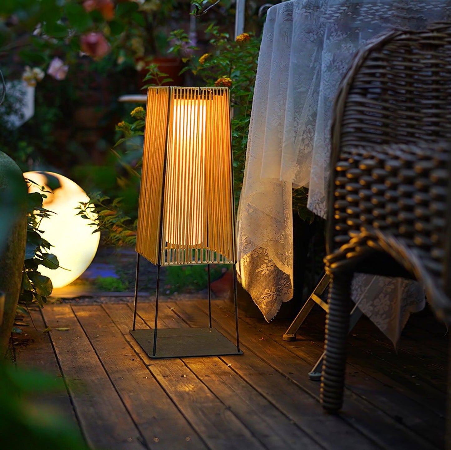 Plastic Rattan Architectural light Outdoor Post Light