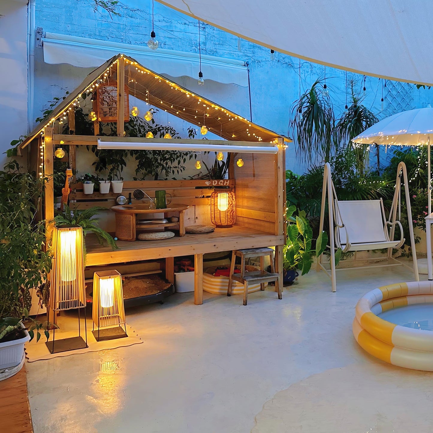 Plastic Rattan Architectural light Outdoor Post Light