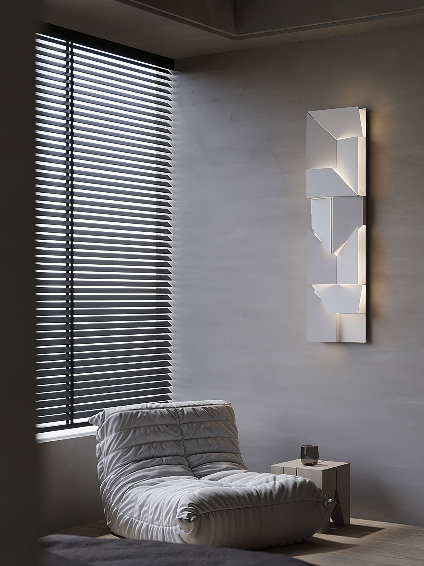 Shadows Grand Bracket light Sconce