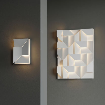 Shadows Grand Bracket light Sconce