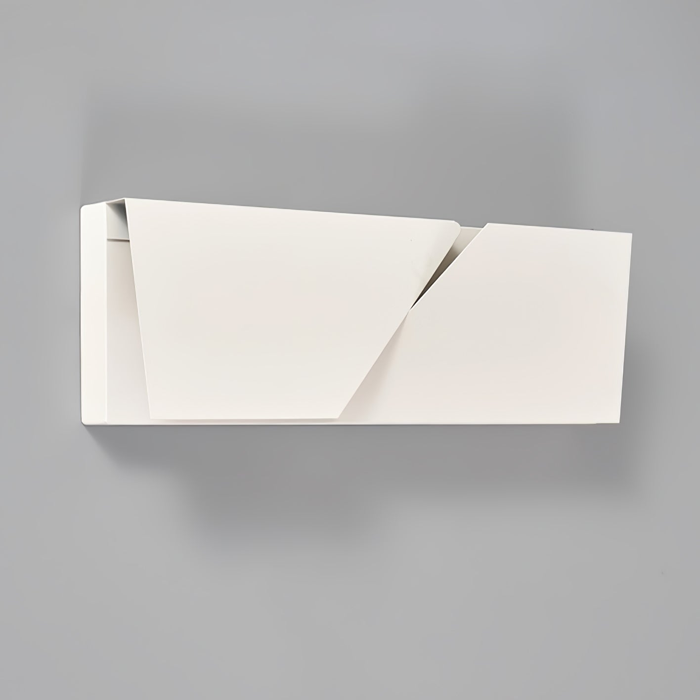 Shadows Rechargeable Grand Wall-mounted light Sconce