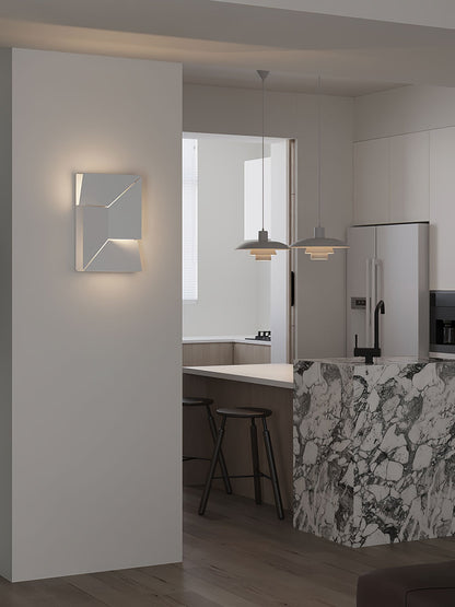 Shadows Rechargeable Grand Wall-mounted light Sconce