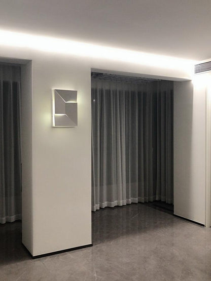 Shadows Rechargeable Grand Wall-mounted light Sconce