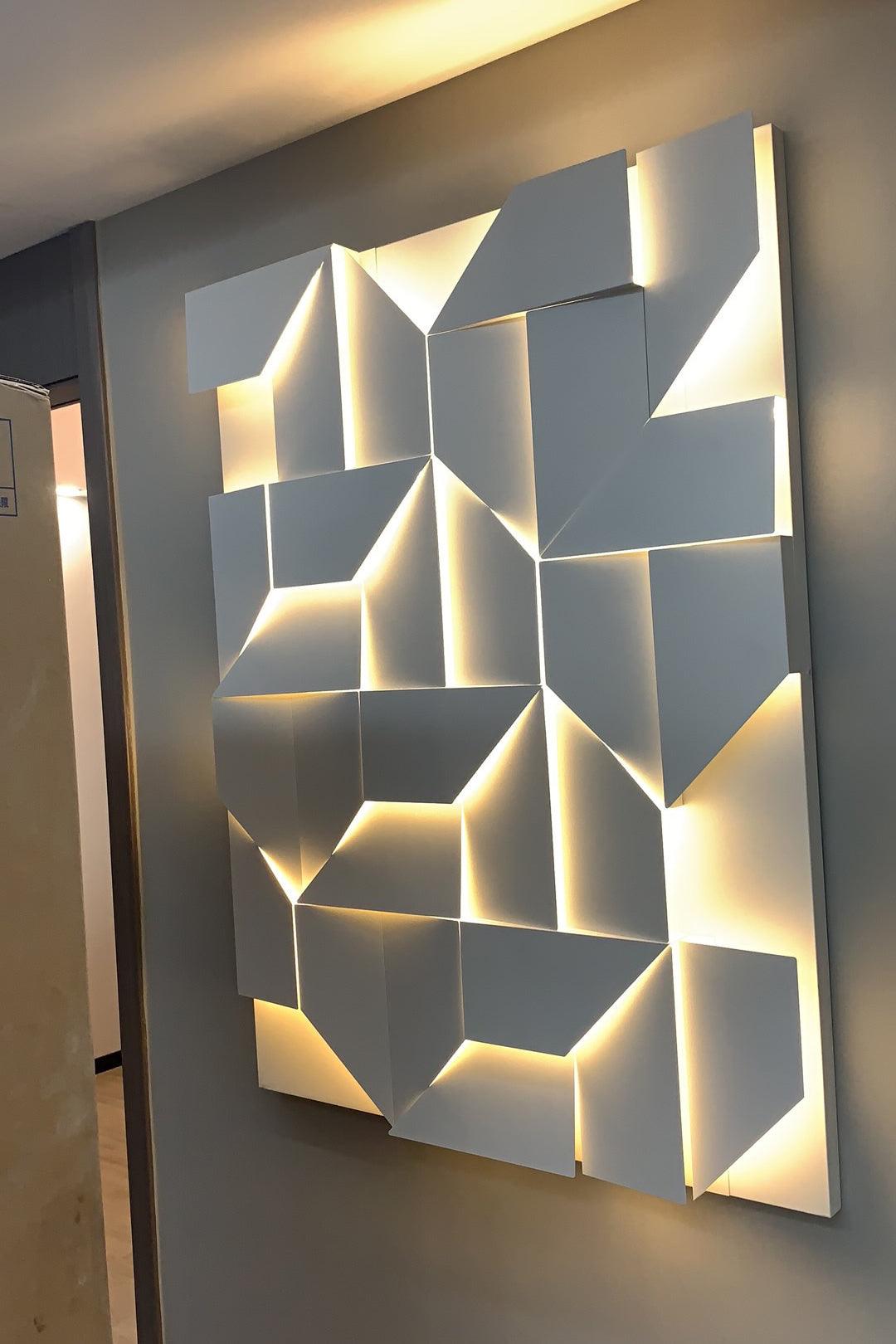 Shadows Rechargeable Grand Wall-mounted light Sconce