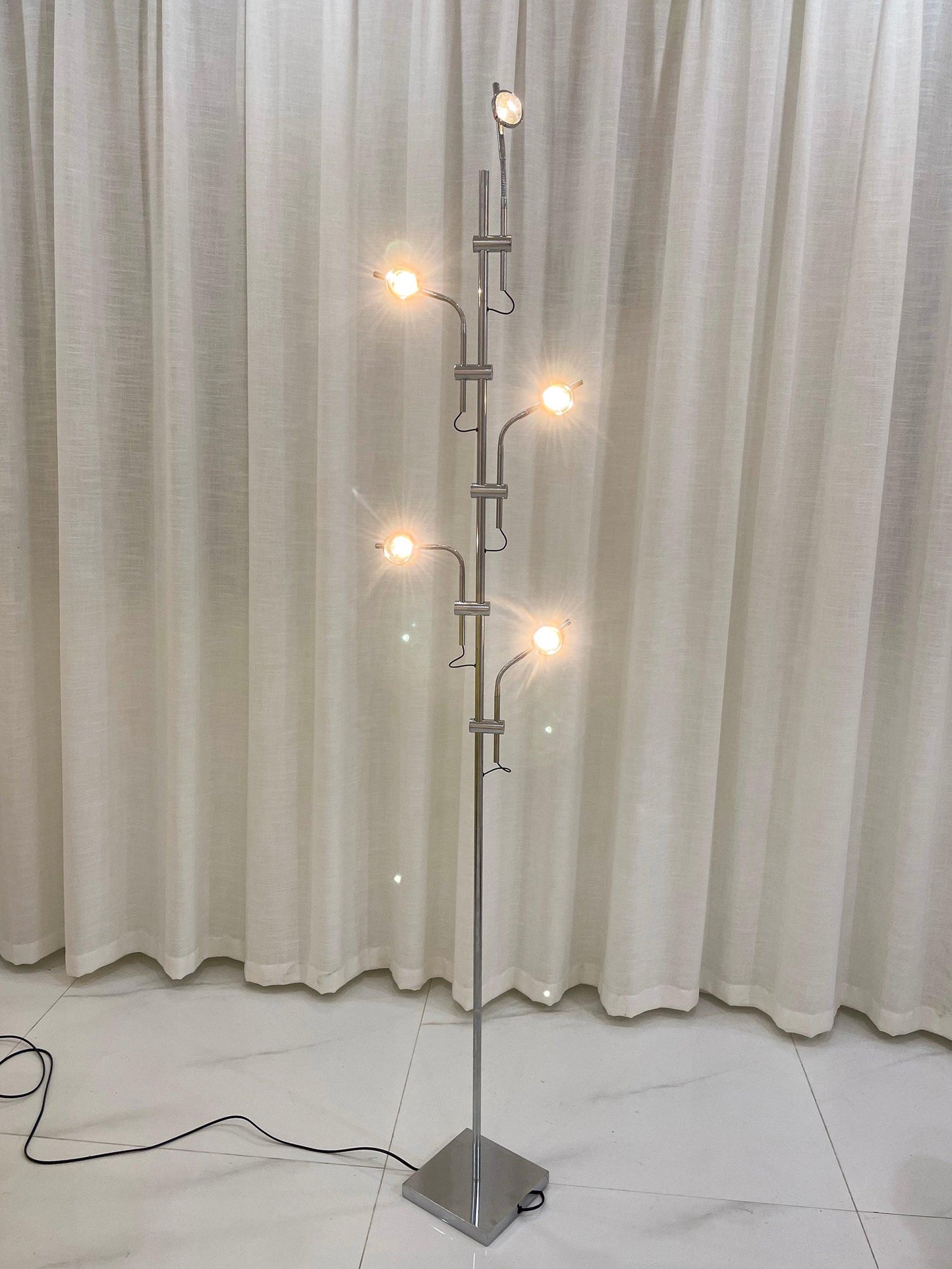 Wa Wa Floor-mounted Lamp Floor Lamp
