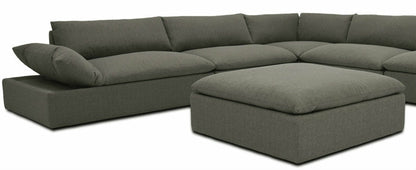 Versa Grand Sectional With Ottoman