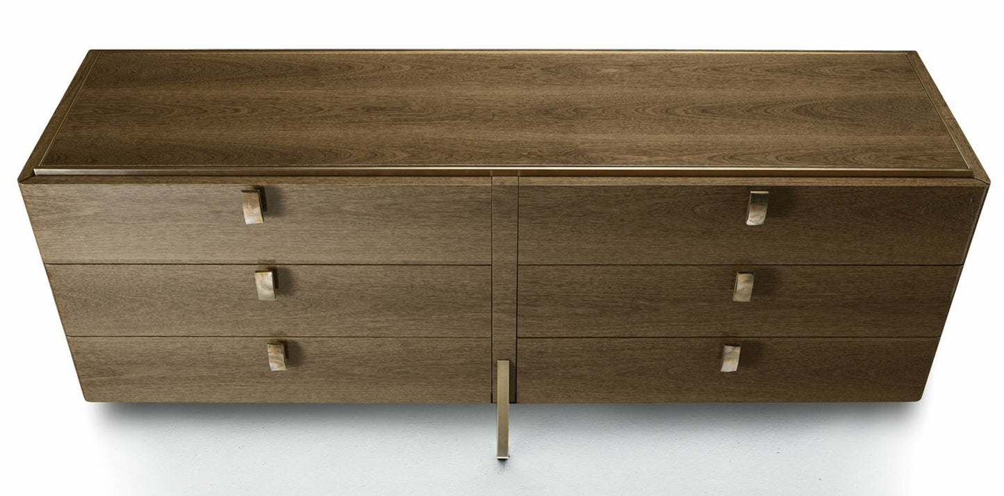 Fashion Affair 6-Drawer Dresser