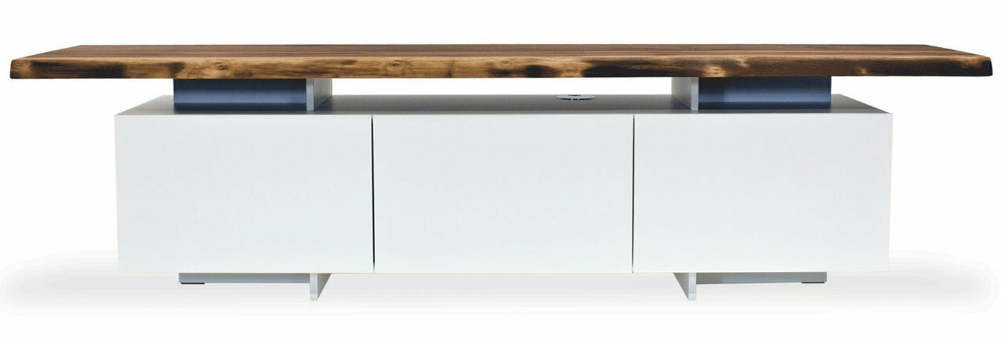 Seneca Entertainment Console