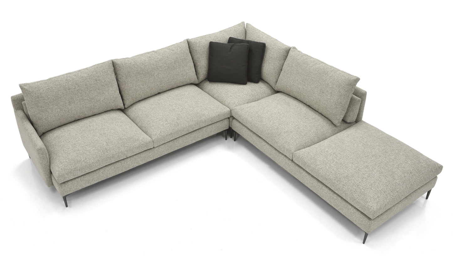Gwen Sectional