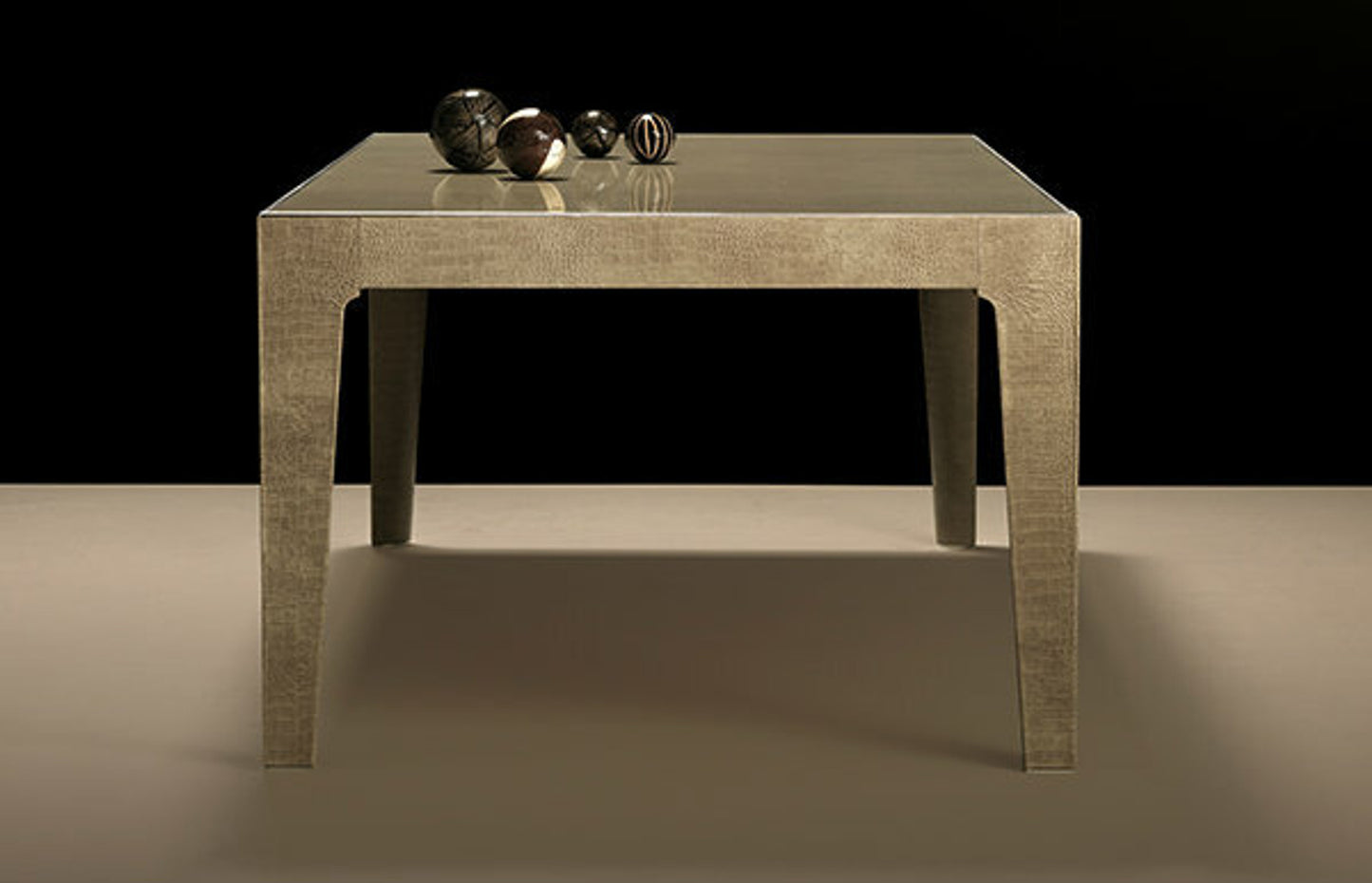 M Place Lamp Table