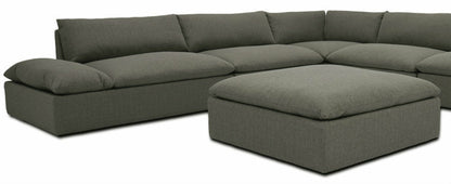 Versa Grand Sectional With Ottoman