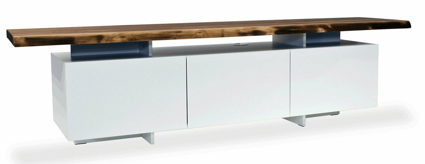 Seneca Entertainment Console