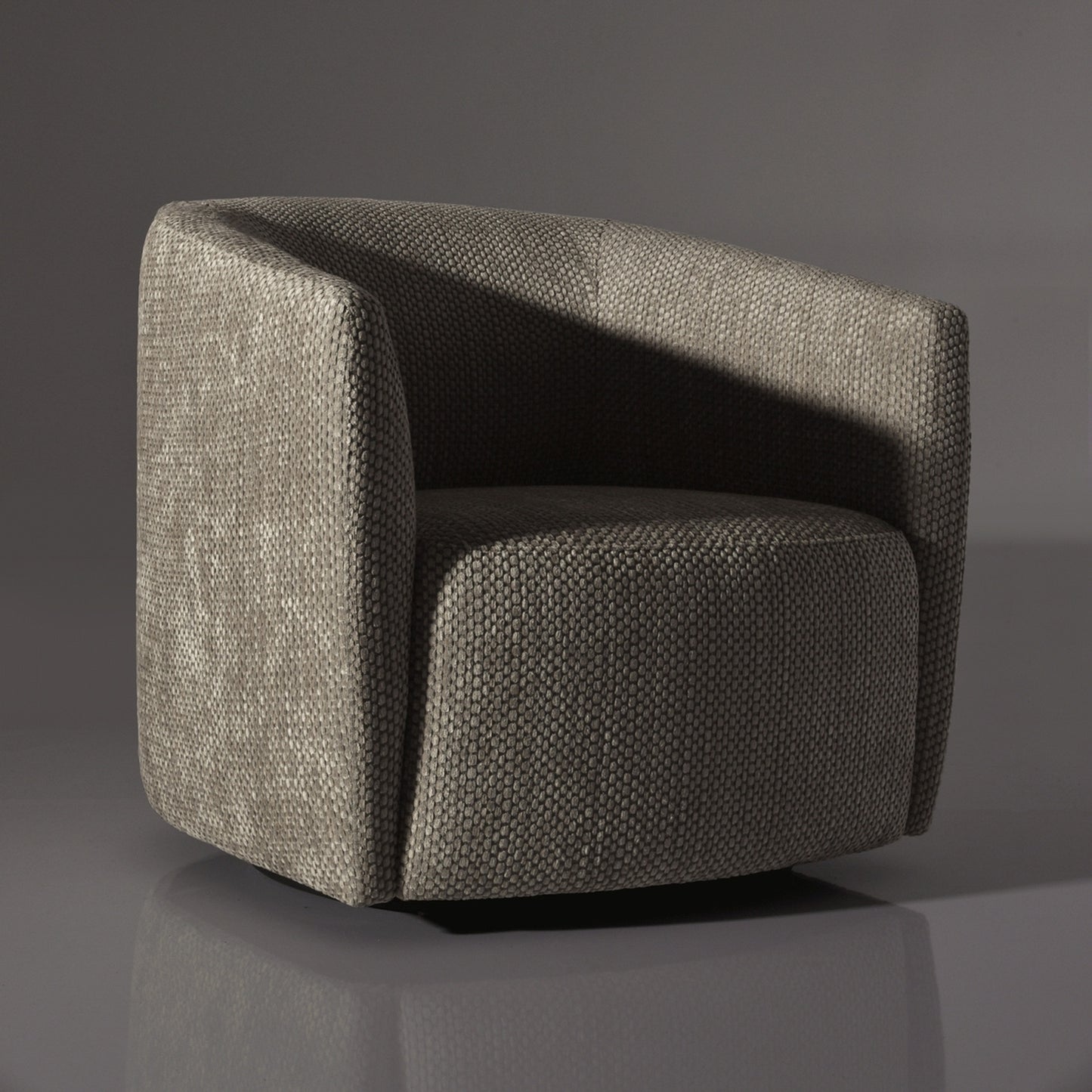 Mila Swivel Chair