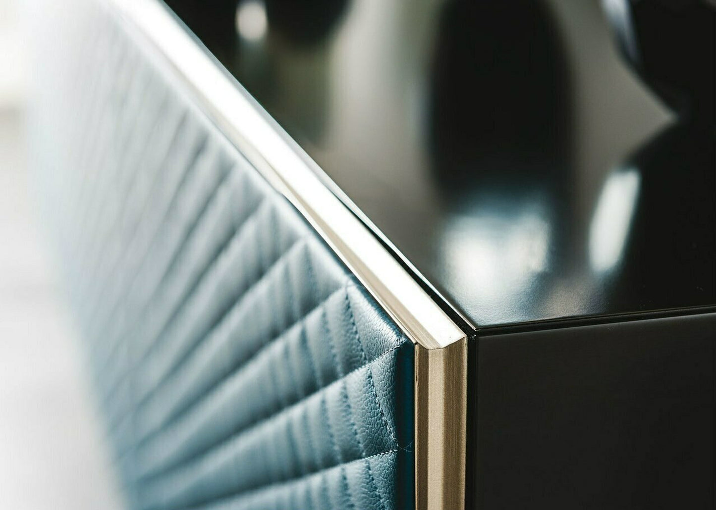 Absolut Sideboard