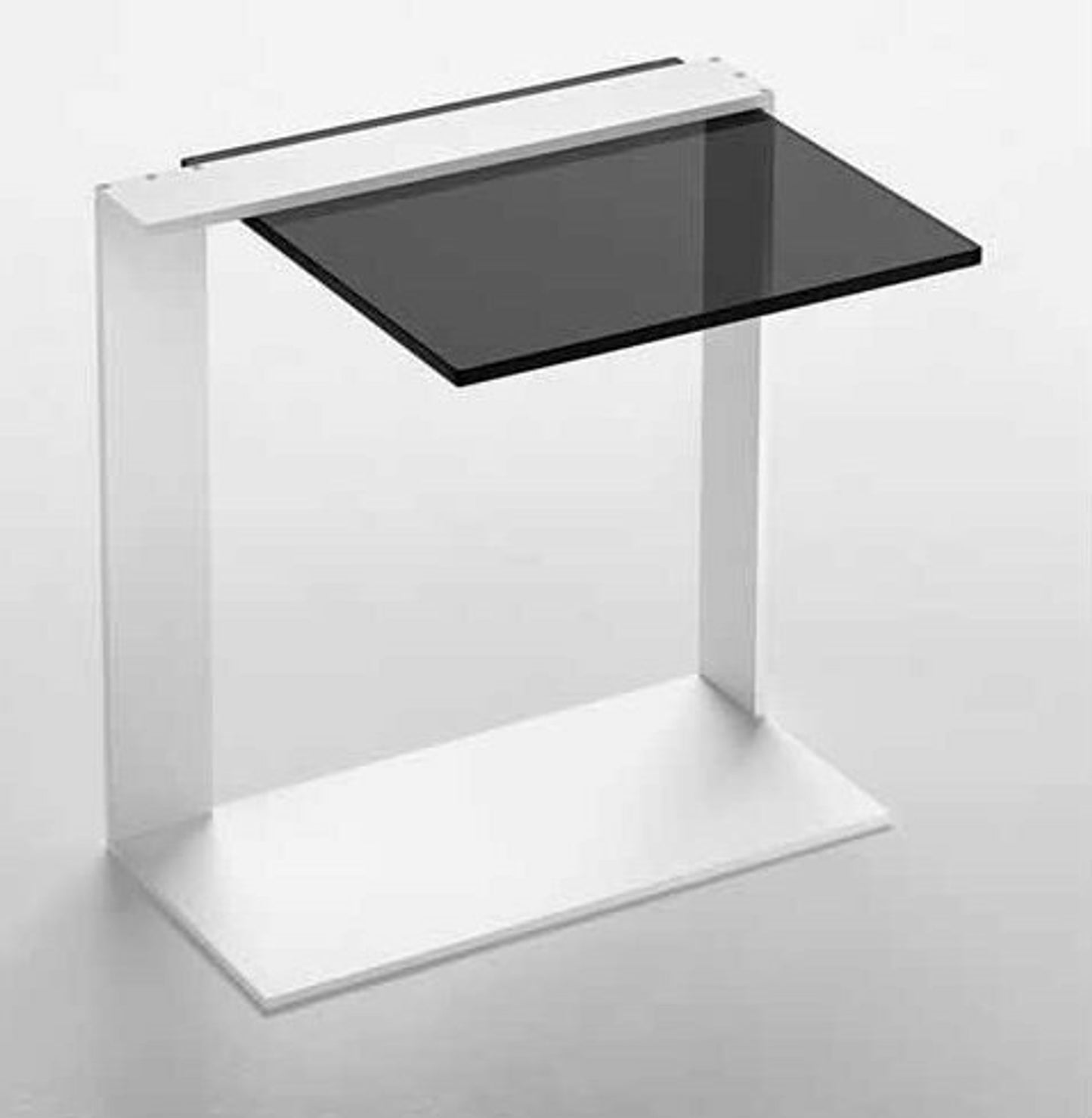 Joliet Pull-Up Table