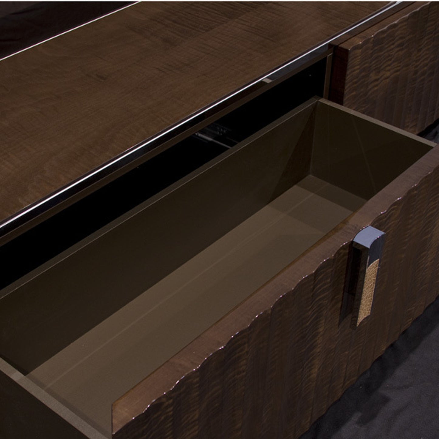 Red Carpet TV Unit