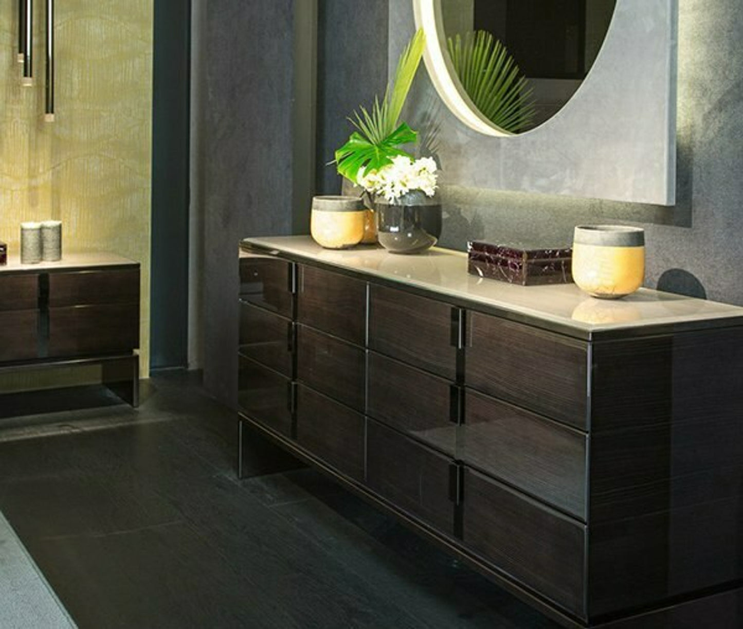 Black & More Dresser