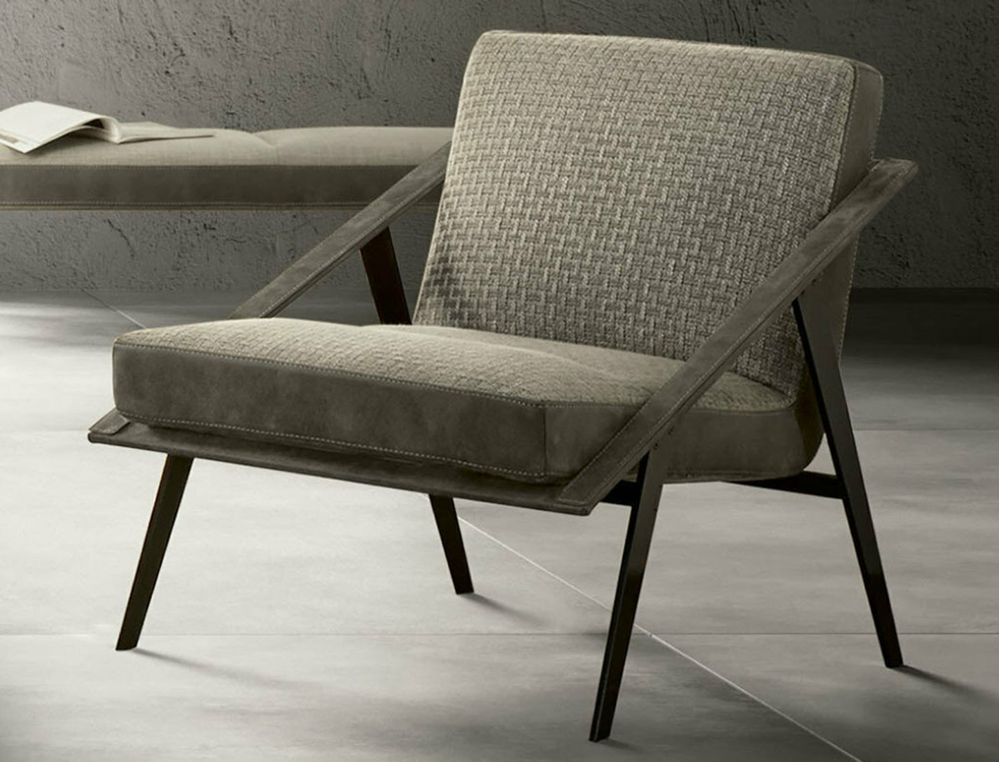 Evelyn Chair