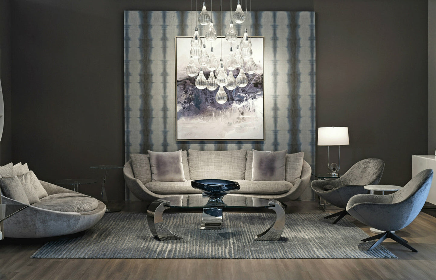Soor Swivel Chair
