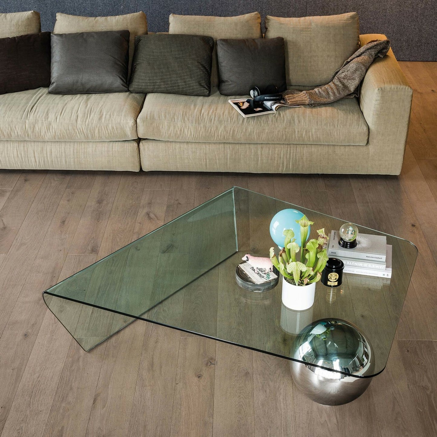 Globe Cocktail Table